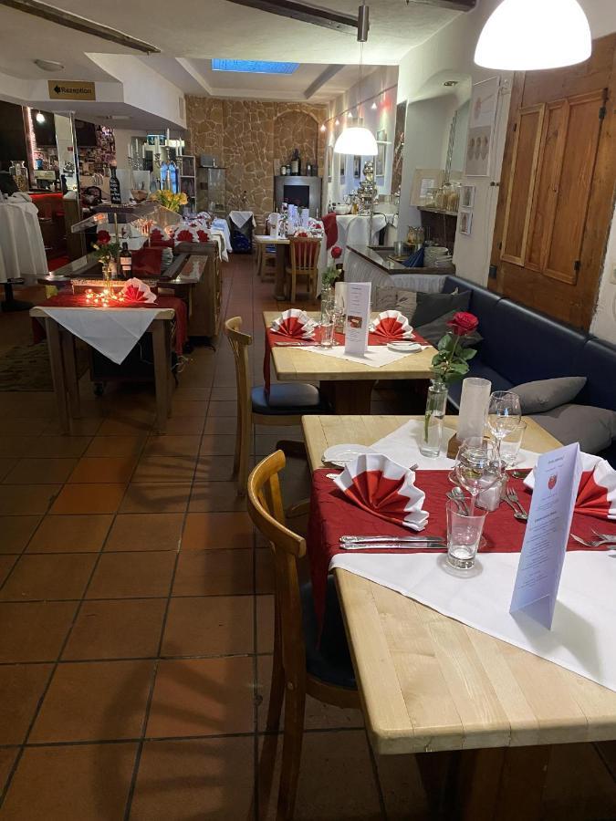 Marktplatzhotel - Restaurant Tafelspitz Weinheim Exterior photo