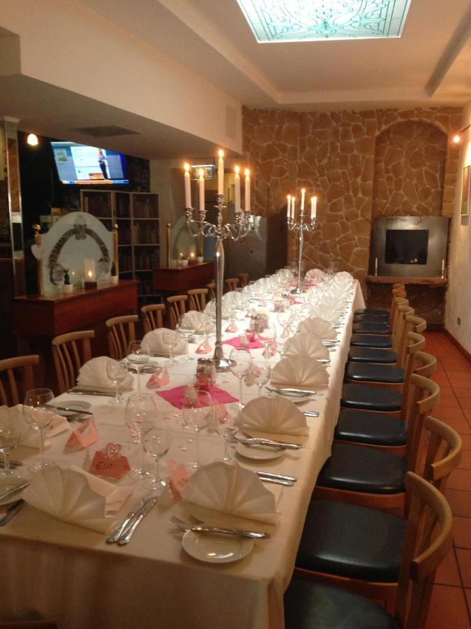 Marktplatzhotel - Restaurant Tafelspitz Weinheim Exterior photo