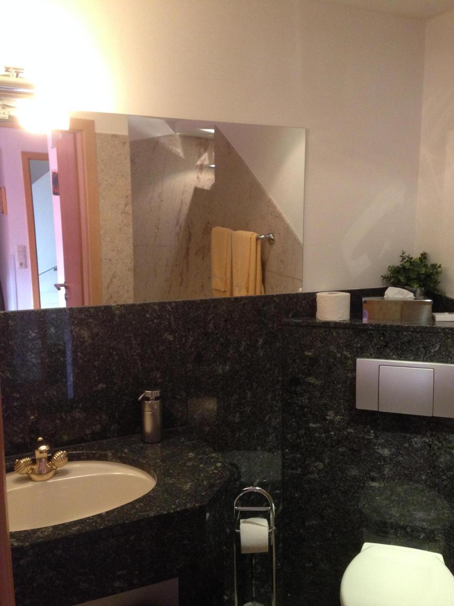 Marktplatzhotel - Restaurant Tafelspitz Weinheim Room photo